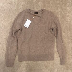 Quince Taupe V-Neck Mongolian Cashmere Sweater